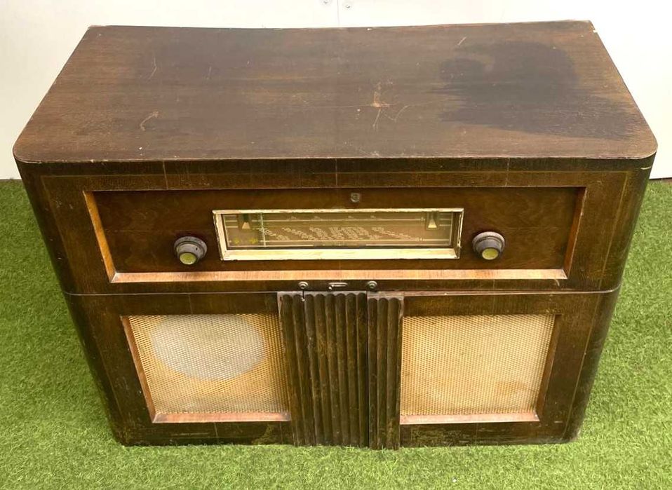 rádio gira discos de móvel vintage, para restauro