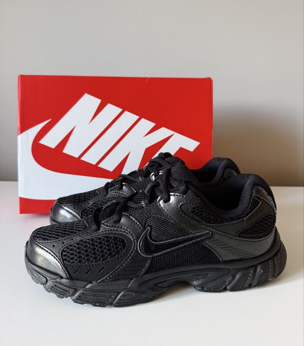 Nike V5 sportowe lekkie czarne siateczka sport bieganie 38