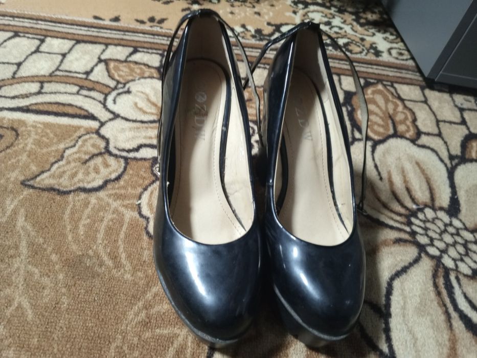Туфлі по стелькі 26см