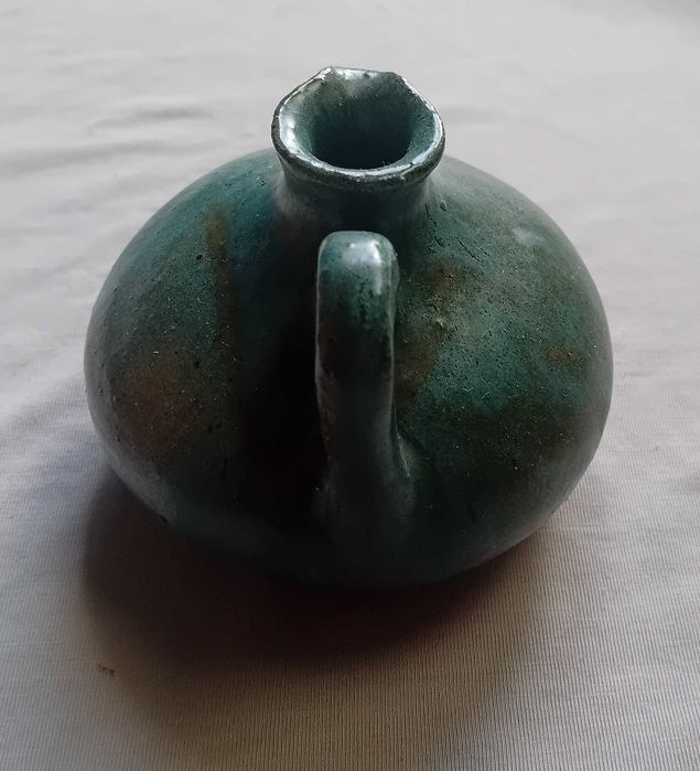 Ceramiczny świecznik w formie dzbanka, ceramika artystyczna, 1986 r. Sygnowany.