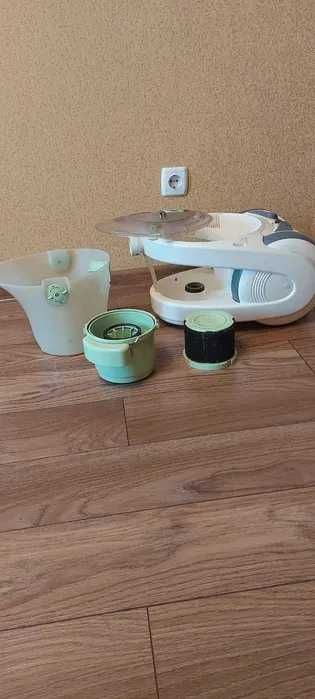 * Водозбірний, миючий пилесос "DeLonghi WFF 1800 PET".  Італія.