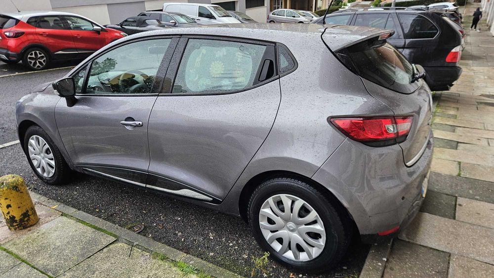 Renault Clio IV 0.9 TCe Expression 90cv | Gasolina | Muito estimado
