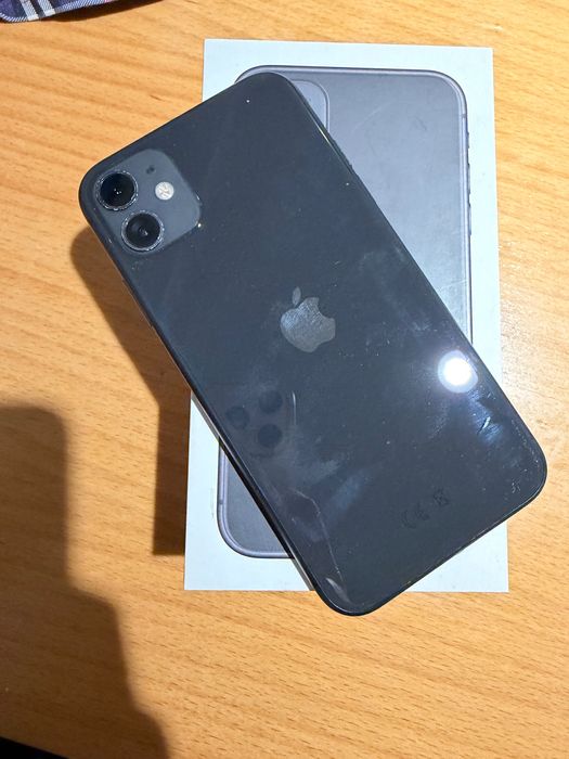 iPhone 11 bom estado