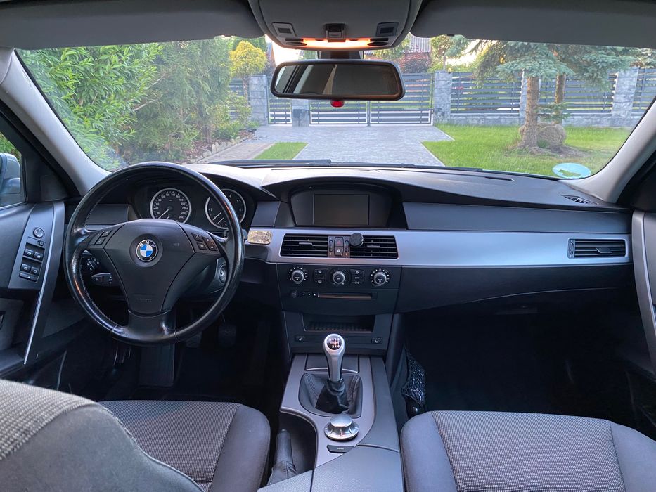 BMW E60 520i M54