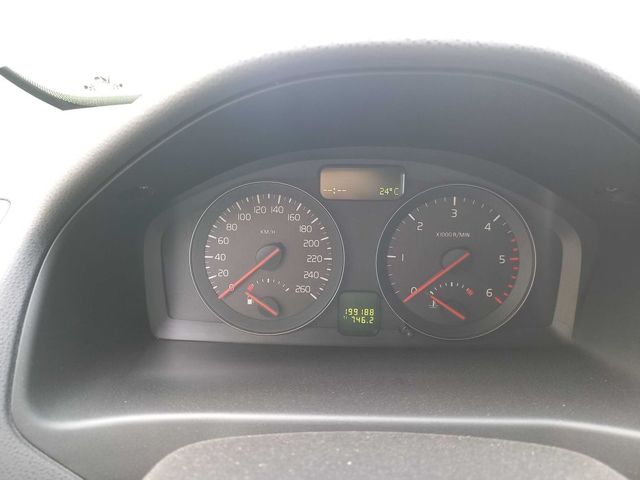 продам автомобіль Volvo C30