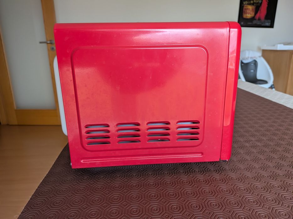 Microondas Cecotec ProClean 3110 Retro com Grill 20L 700W Vermelho