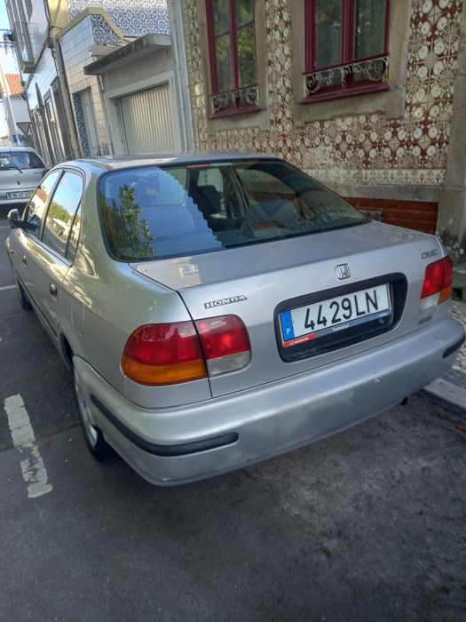 Honda civic usado em bom estado