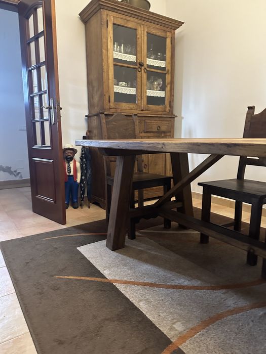 Mesa rustica antiga