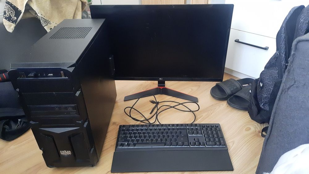 Komputer do gier + Monitor LG i Klawiatura Razer