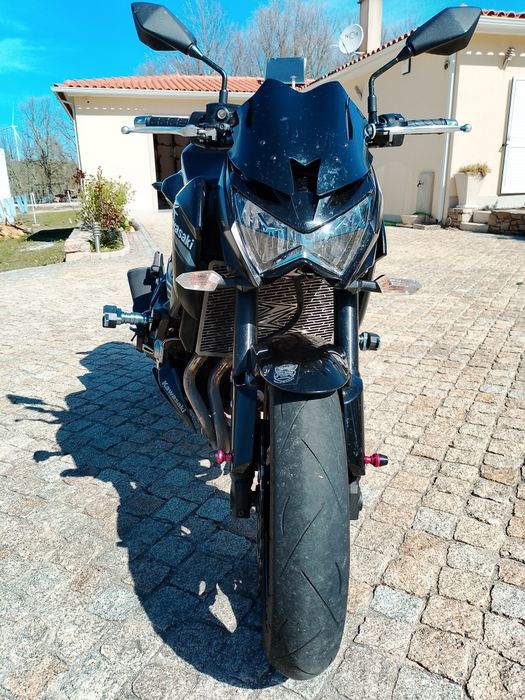 Vendo z800 como nova com apenas 10700 km
