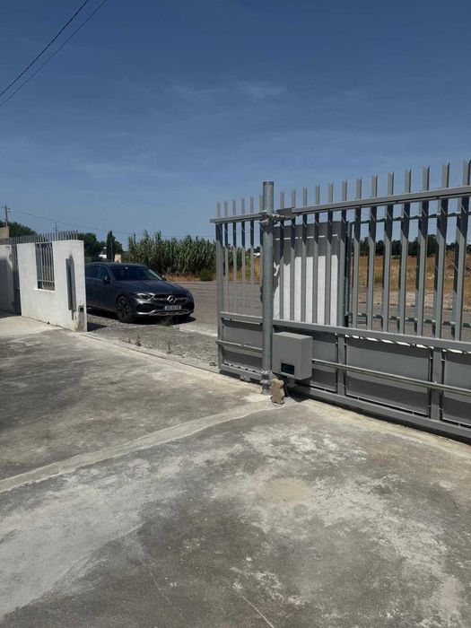 **Pavilhão Industrial para Arrendamento | Zona Industrial Vale do Alecrim – Palmela**