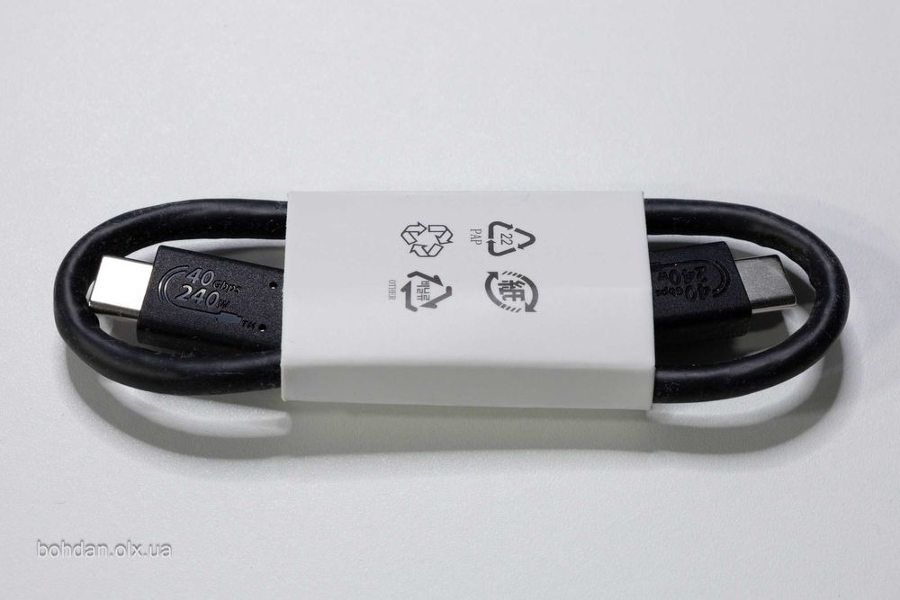 SanDisk Extreme PRO with USB4 2TB (SDSSDE82-2T00-G25)