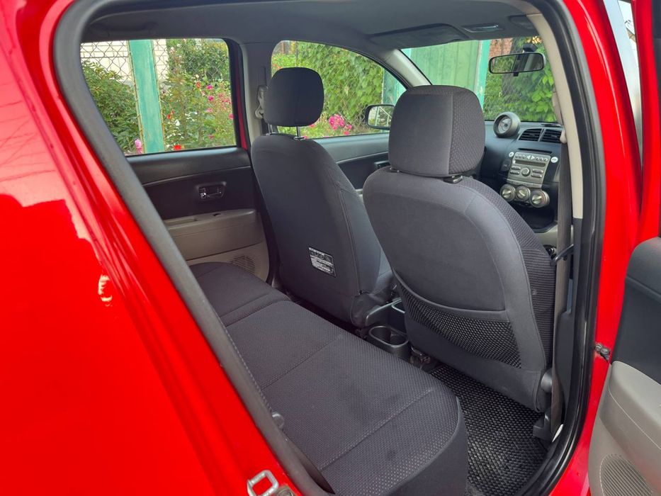 Daihatsu Sirio 2006