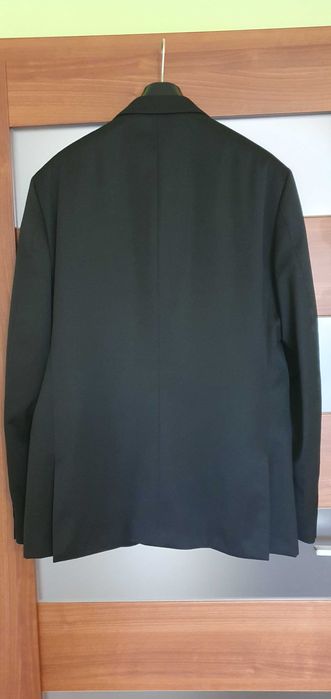 Garnitur męski czarny firmy PAWO, oraz czarna mucha