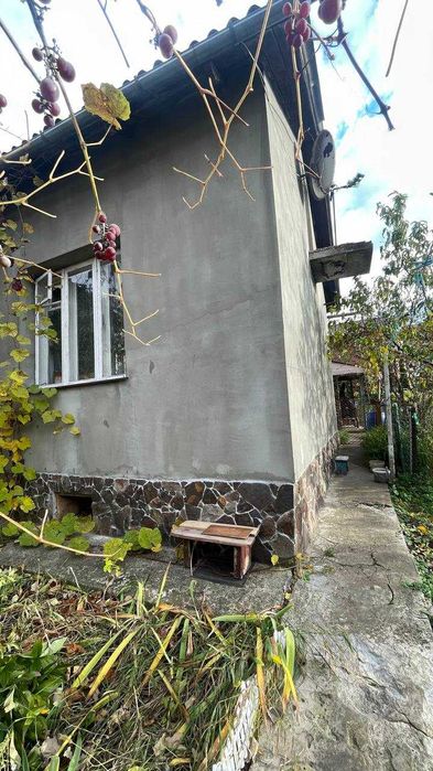 Продається земельна ділянка 9,01 сотих, з житловим будинком!!