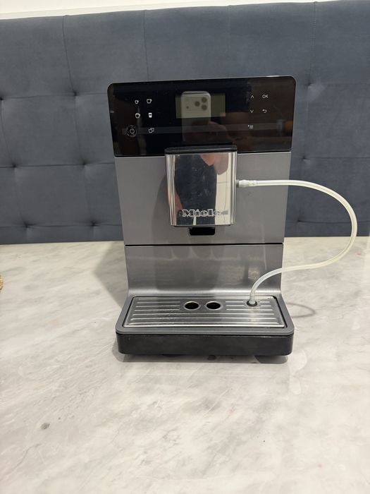 Кавомашина Miele CM5500 з Німеччини