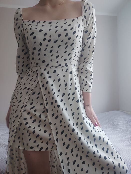 Sukienka czarno biała w kropki 7/8 zwierzęcy wzór panterka