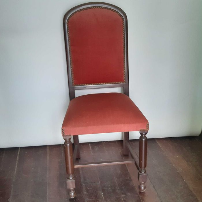 Antiga Cadeira Madeira Maciça Estofada Vermelho