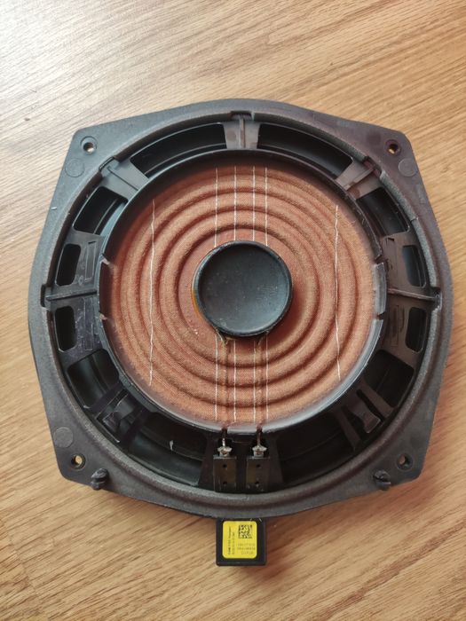 Динимік Range Rover Sport