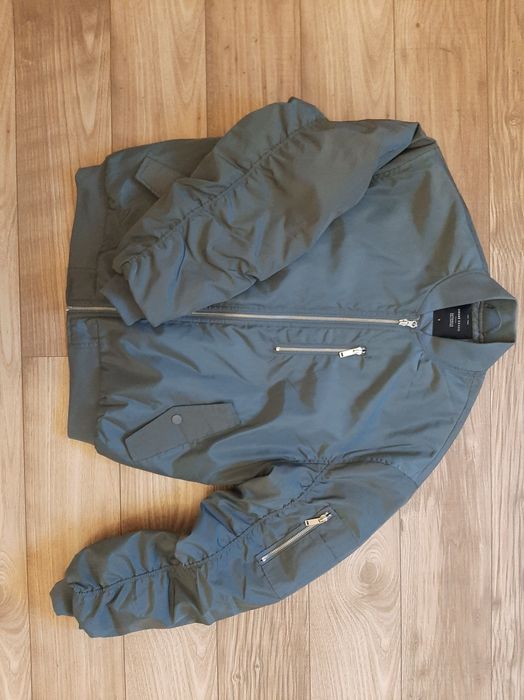 Kurtka damska bomberka S-L, nowa