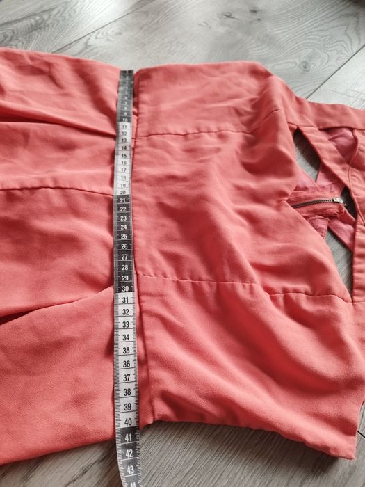 R.40 koralowy kombinezon na lato damski