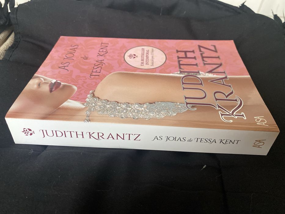 Livro “As Joias de Tessa Kent” de Judith Krantz