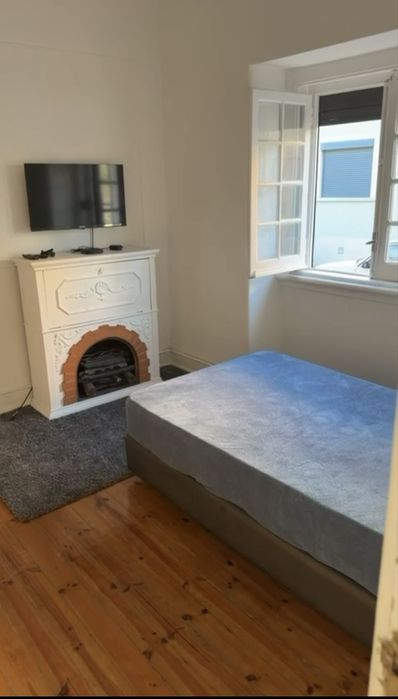 Alugo Quarto em Portas de Benfica