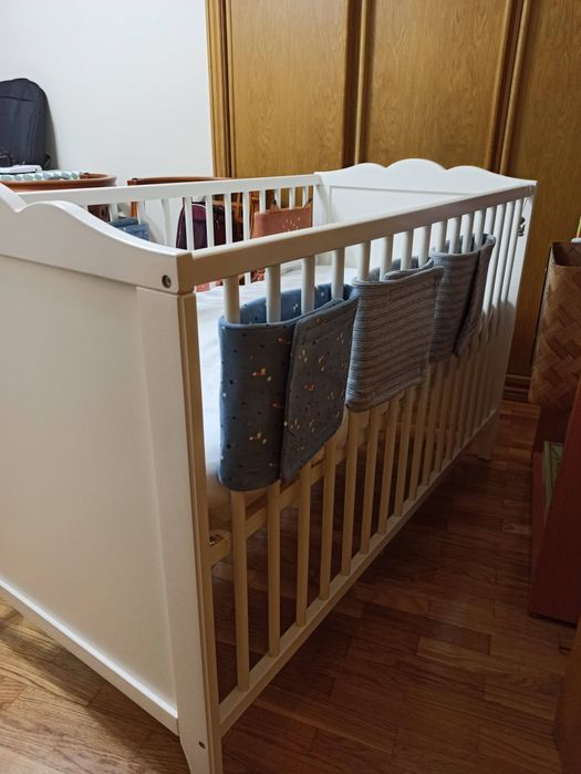 Berço IKEA branco + colchão + proteções
