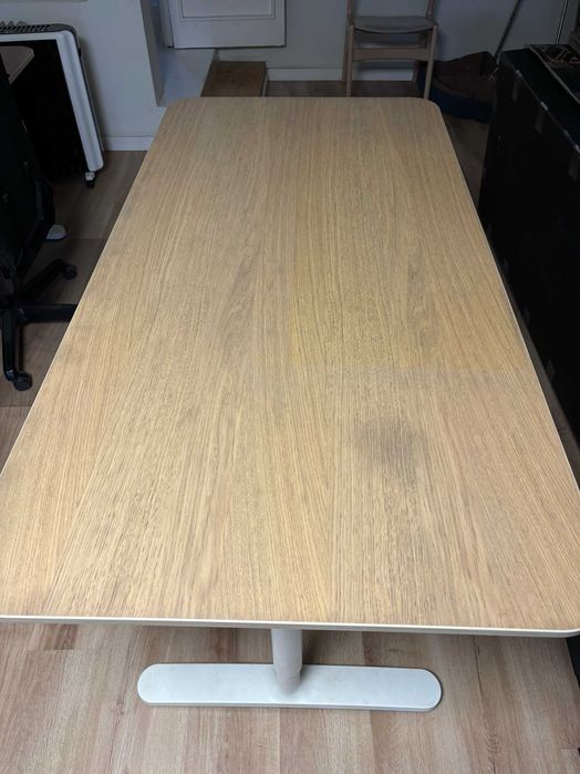 Secretária Ikea Bekant