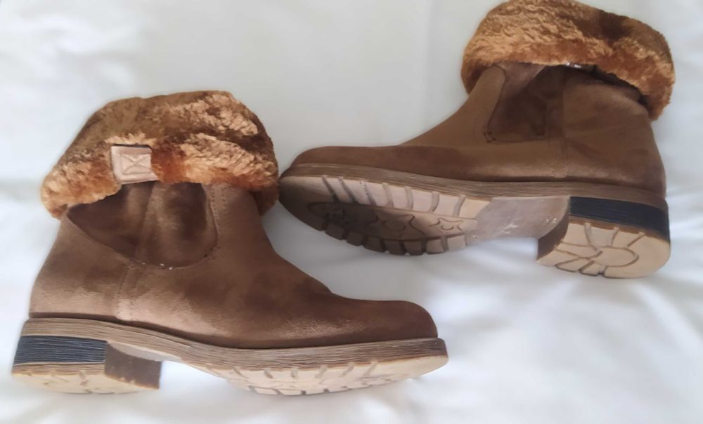BOTAS DE INVERNO de cano alto com pelo
