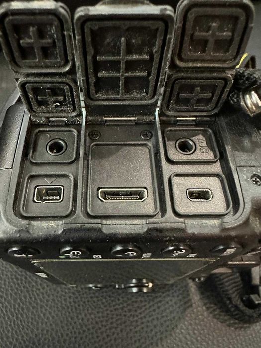 Nikon D7100 24M (apenas corpo