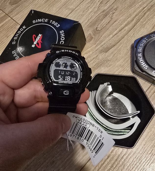 Zegarek Casio G-Shock DW-6900NB-1DR