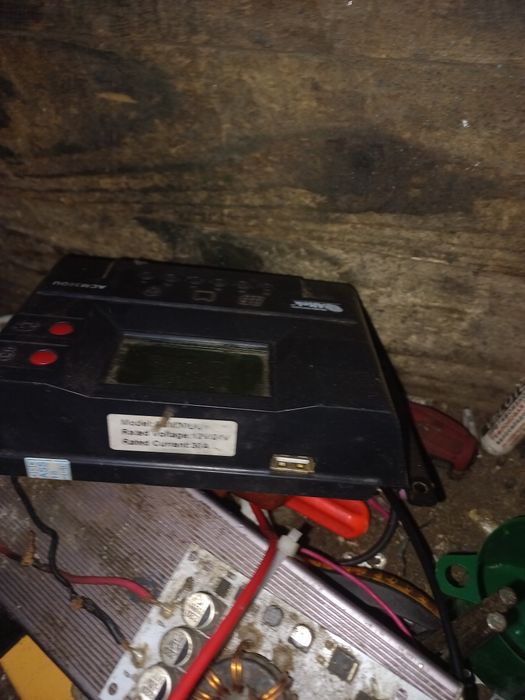 Контроллер солнечных панелей 12/24в