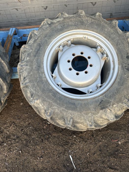 Opony felgi do Fergusona 24,14,9,28