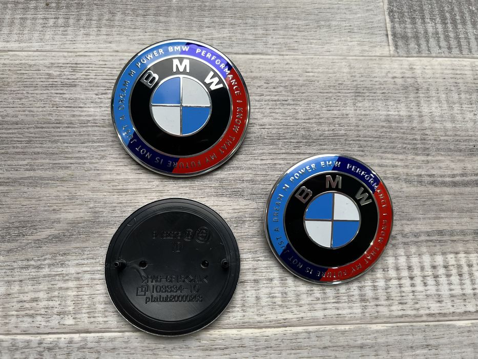 Емблема BMW значок логотип БМВ 82 74мм Е46 Е39 Е60 F10 F30 E70 G20 G30