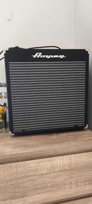 Baixo Yamaha TRBX174 + Amplificador Ampeg RB-108 + Mala