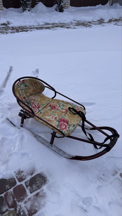 Продам санки металеві