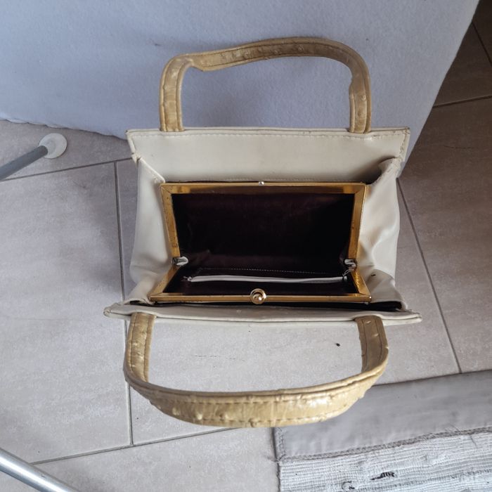 Carteira com dois pares calçado