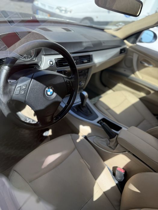 Vende se BMW 320D 2008