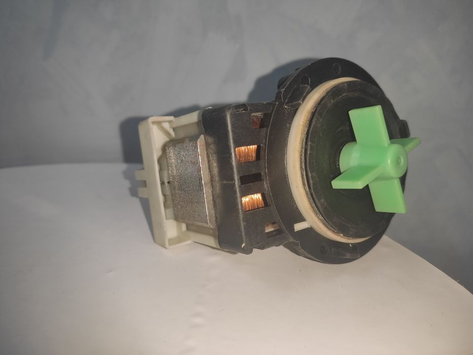 Сливной насос ( помпа) PLASET Italy стиральная машина