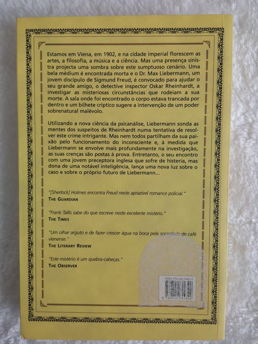 Livro policial em bom estado de conservação