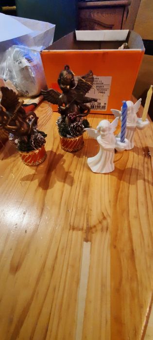 Figurki aniołków