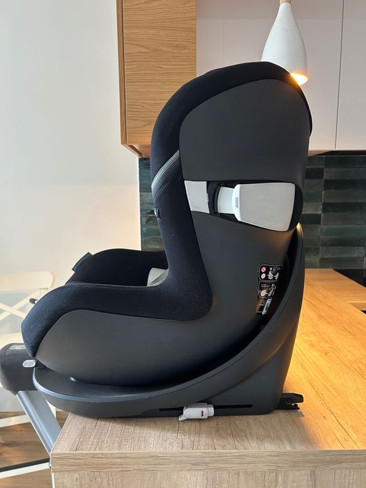Fotelik samochodowy Cybex + baza M