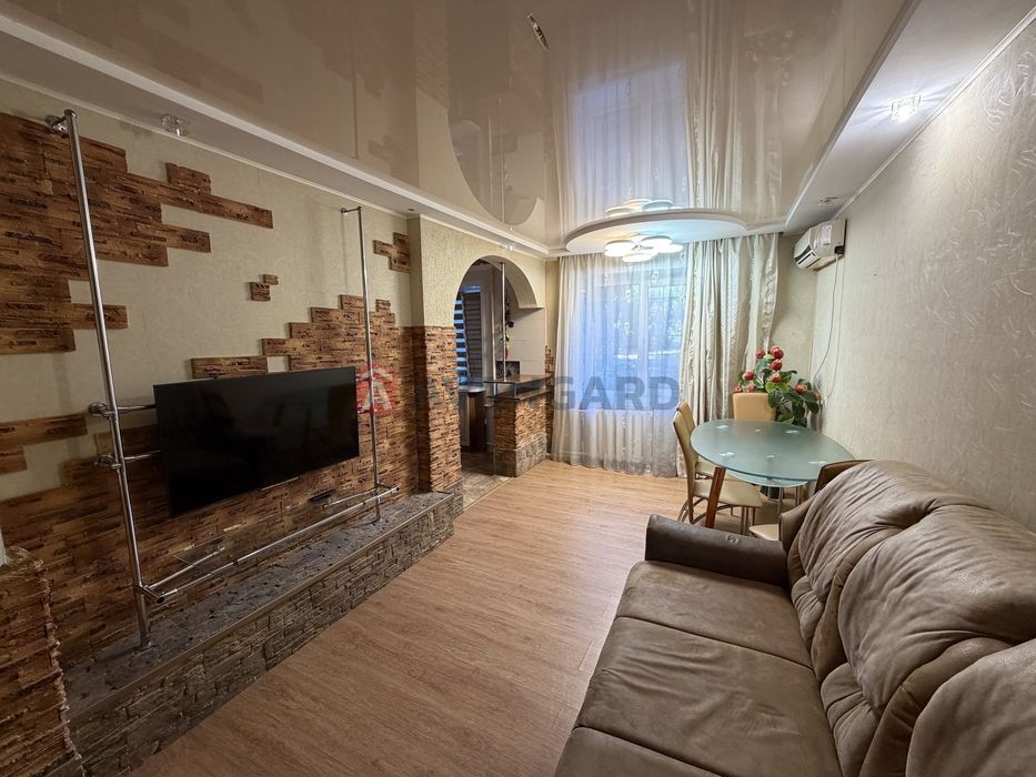 Продаж 3 к квартири. Бочарова. 2 Шевченкывський