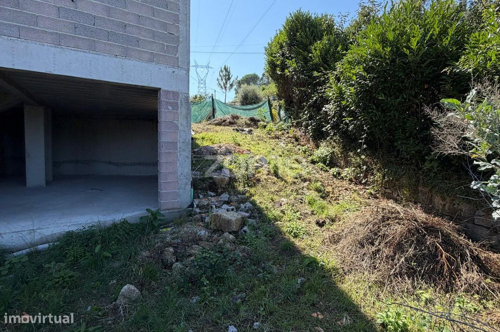 Moradia T3, em Lagares e Figueira, Penafiel