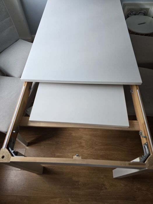 Conjunto Mesa e cadeiras IKEA