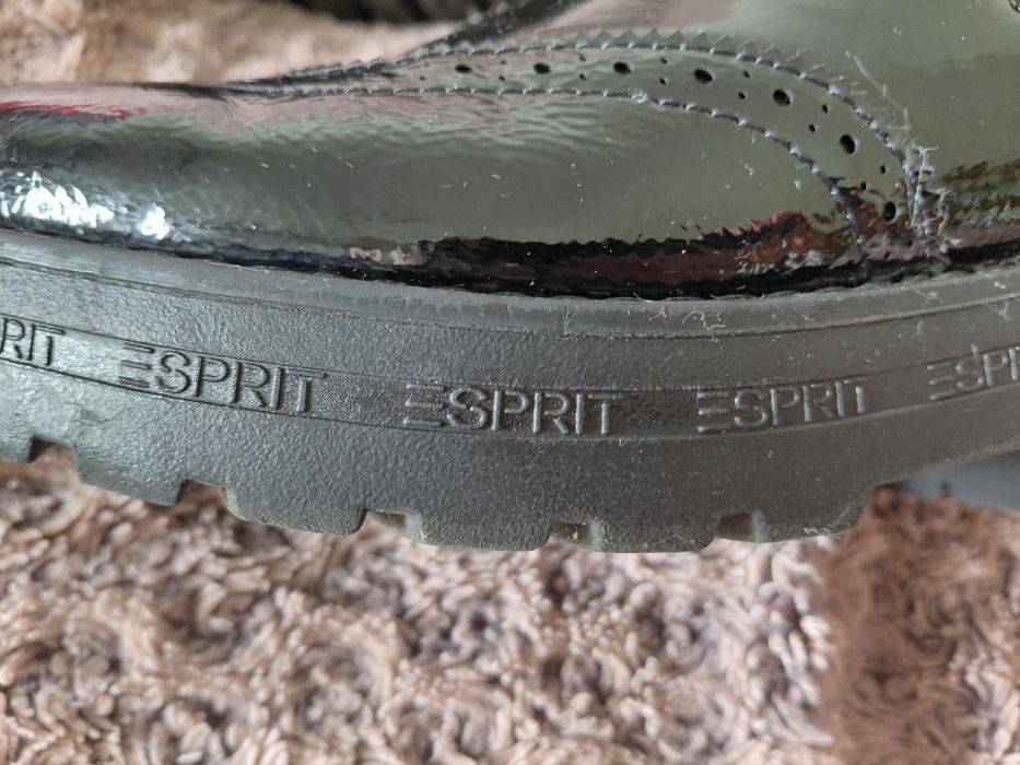 Buty, botki damskie, czarne, lakierowane rozm.41 Esprit