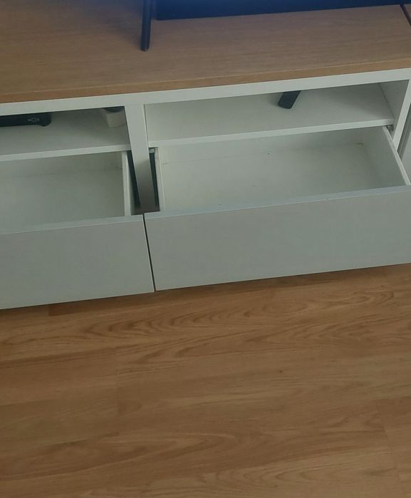 Movel tv cinza claro e branco