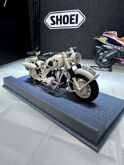 Miniatura BMW R75 de 1941 Escala 1/24 made by IXO