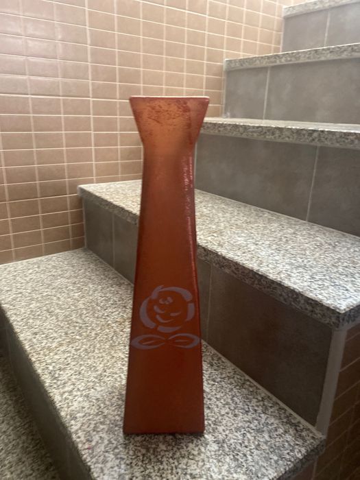 Jarra em loiça laranja